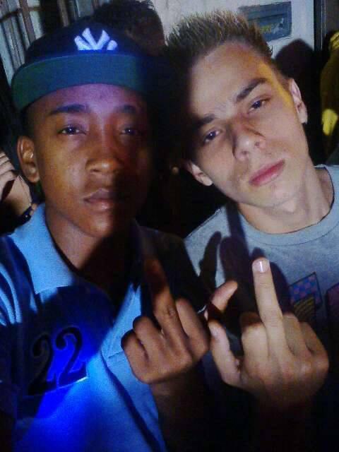 Liberdadee vai canta mano vitor